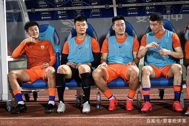 巅峰郭艾伦给他打过替补！山东官宣于德豪不再续约 31岁未来去向成疑